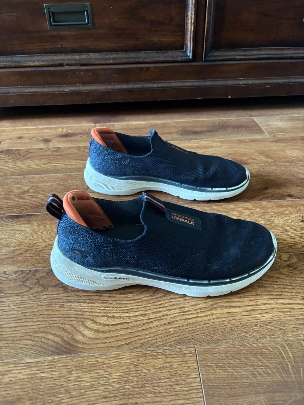 Skechers slip trainers